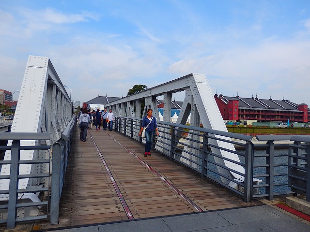 yk1011f.jpg